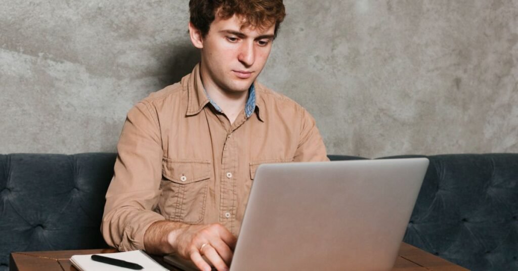 Best Remote Jobs for College Students