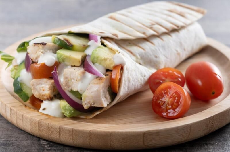 Greek Chicken Pita Wraps – Fresh Mediterranean Flavor in Every Bite