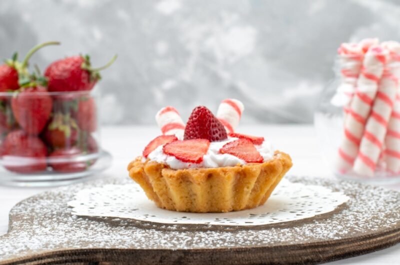 Strawberry Cream Cheese Muffins – Soft, Creamy & Irresistible Treat