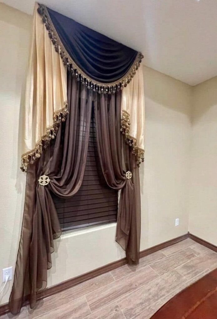 Traditional Arabian curtain style