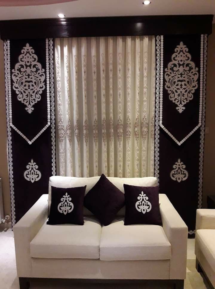 Stylish Arabian curtain arrangement