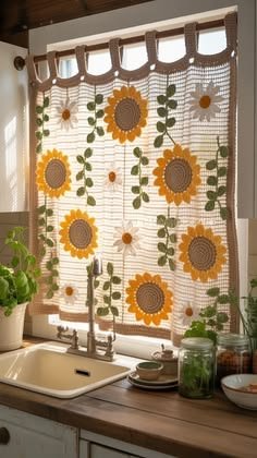 Modern kitchen curtain arrangement